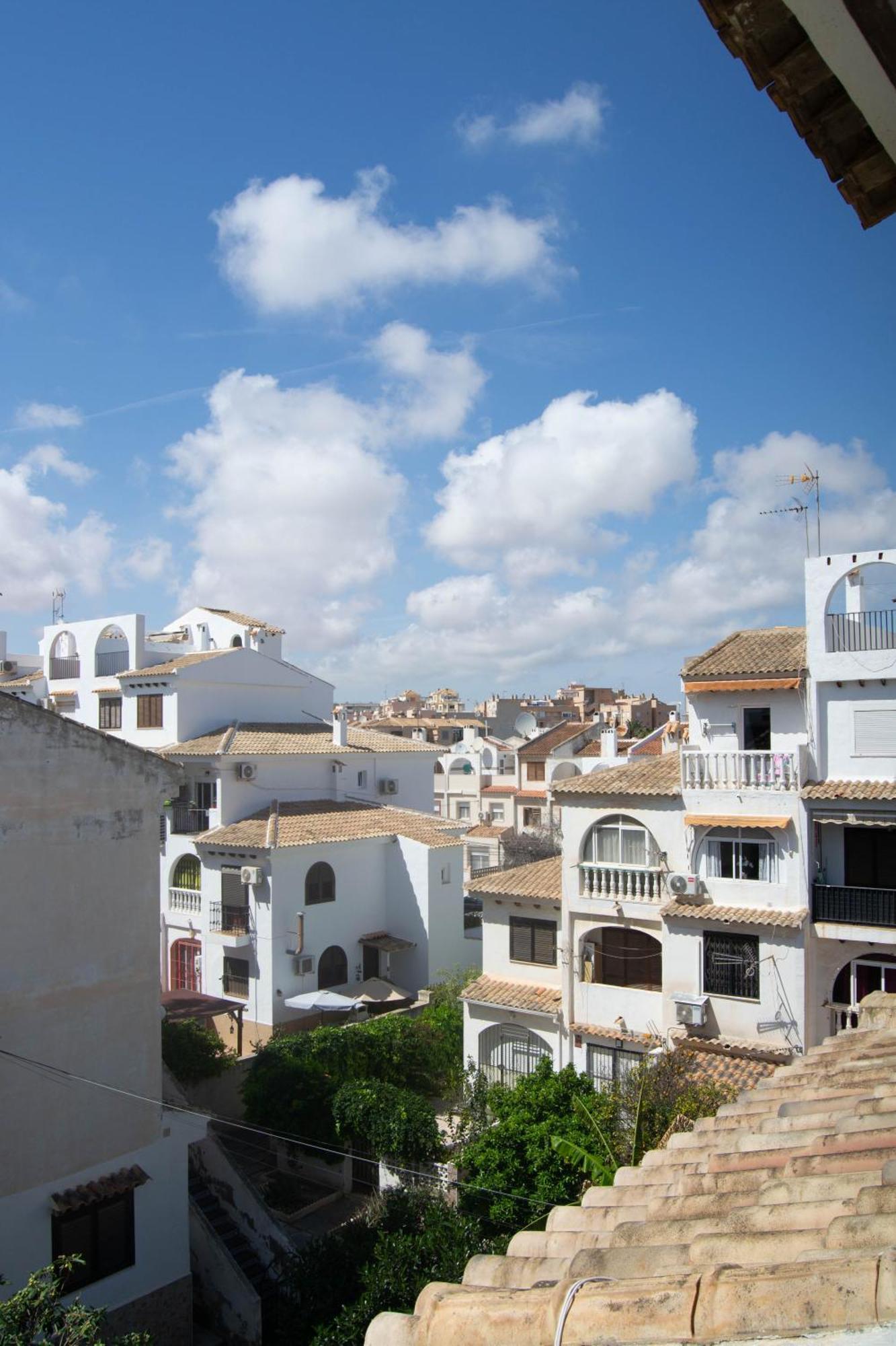 Apartment Los Locos Beach With Balcony And Wi-Fi Torrevieja Eksteriør billede