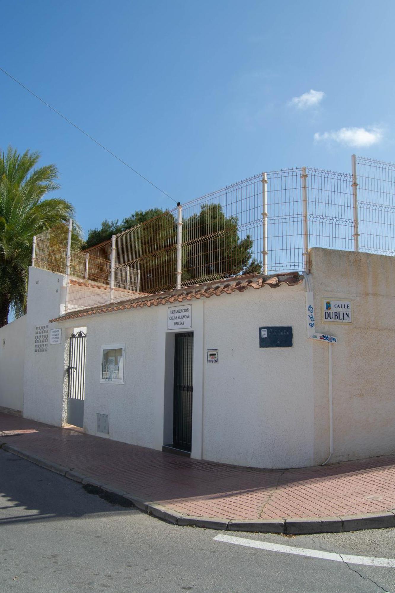 Apartment Los Locos Beach With Balcony And Wi-Fi Torrevieja Eksteriør billede