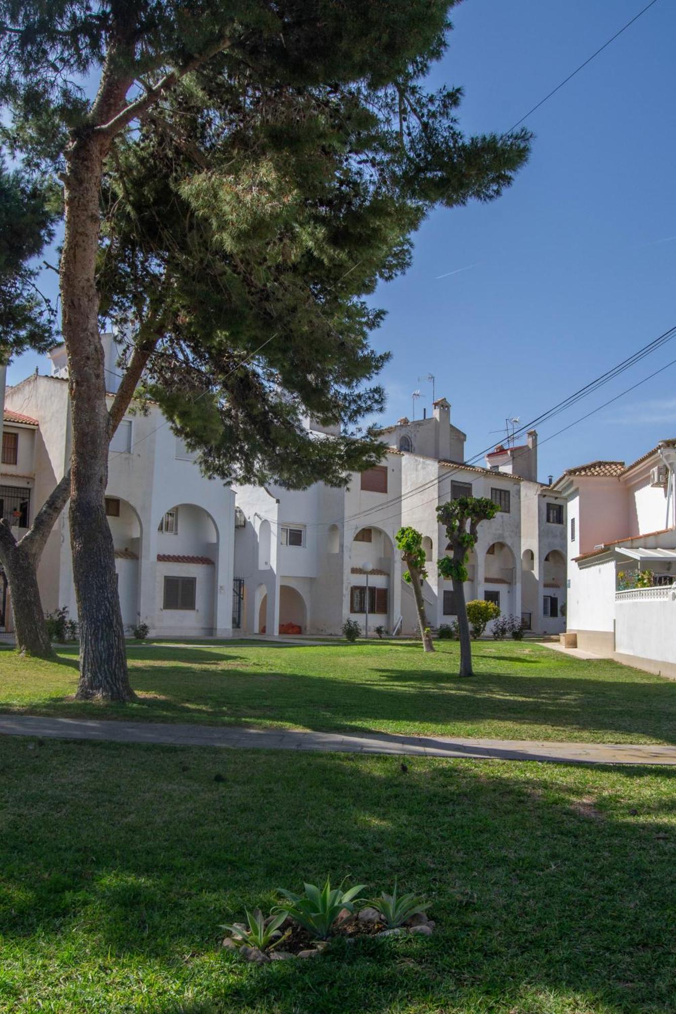 Apartment Los Locos Beach With Balcony And Wi-Fi Torrevieja Eksteriør billede